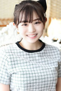 肨
