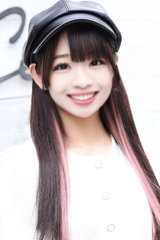 松井ひな